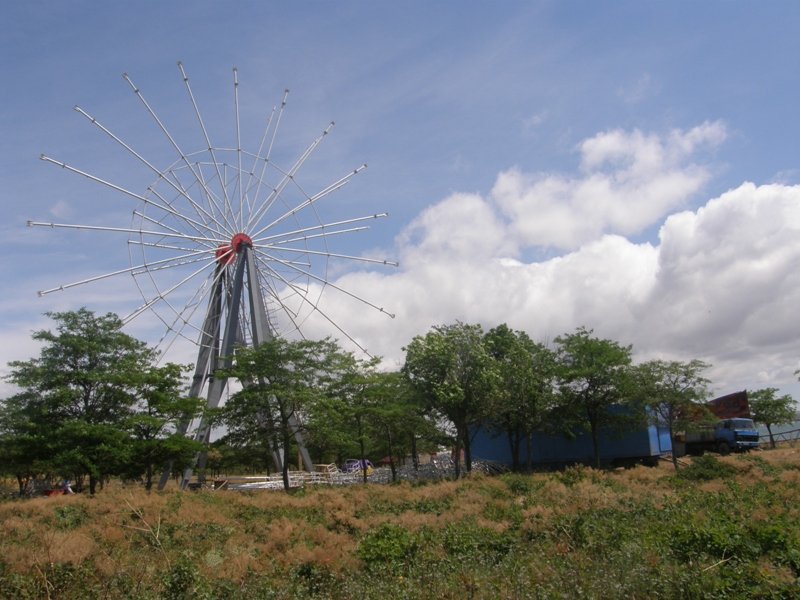 установка колеса обзора в Межводненском парке