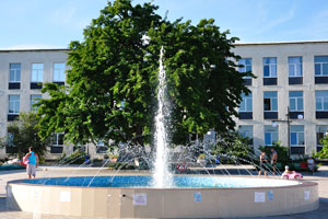 фонтан на площади
