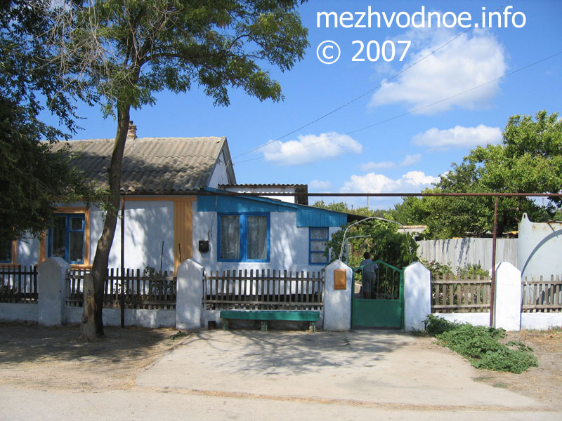 дом без номера в районе дома № 37, улица Шевченко, село Межводное